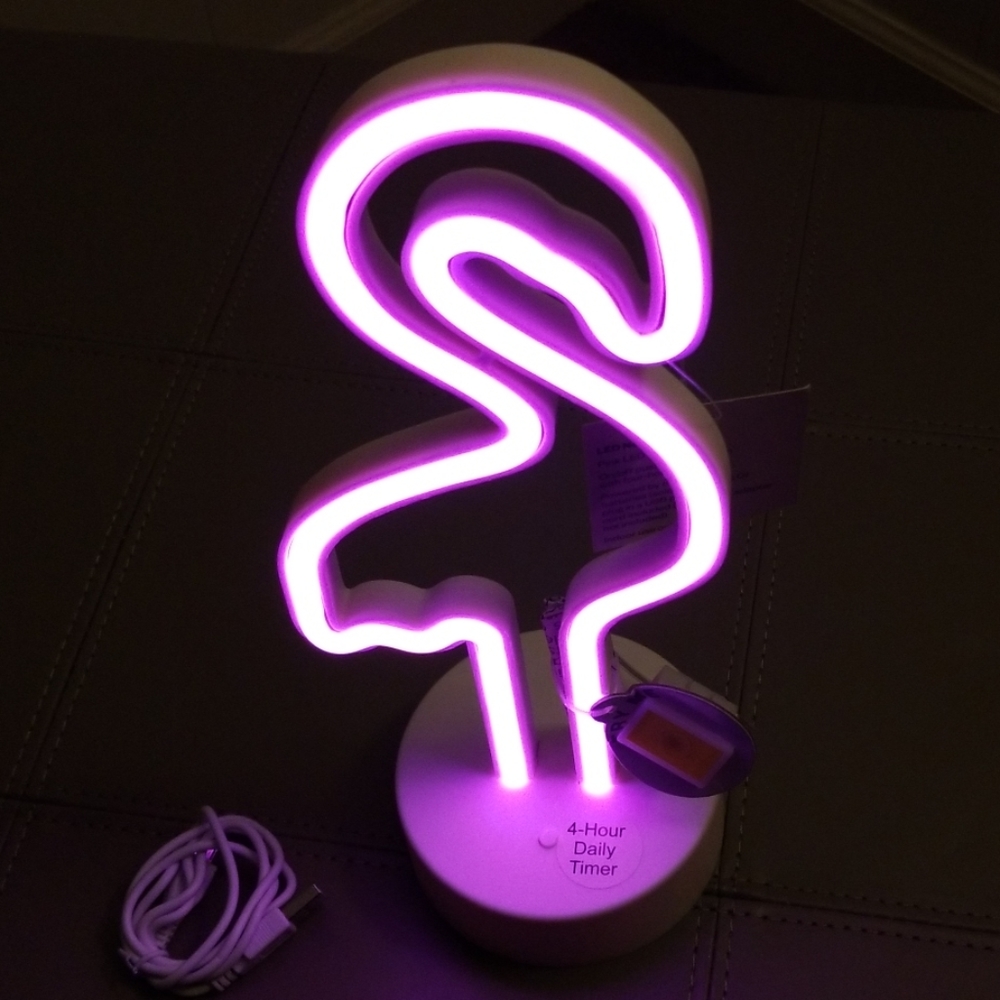 NEW LED Flamingo light - Picture 2 of 8